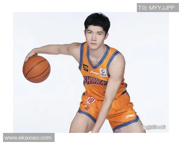 上海篮球队实力引发热议球迷对球队表现与未来发展展开激烈讨论