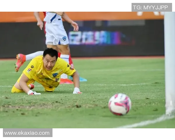 南京足球队在邀请赛中的战术表现分析与总结